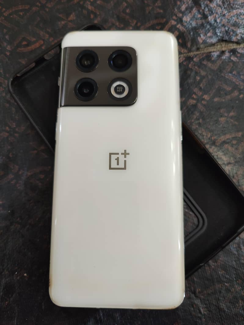 One Plus 10 Pro 5