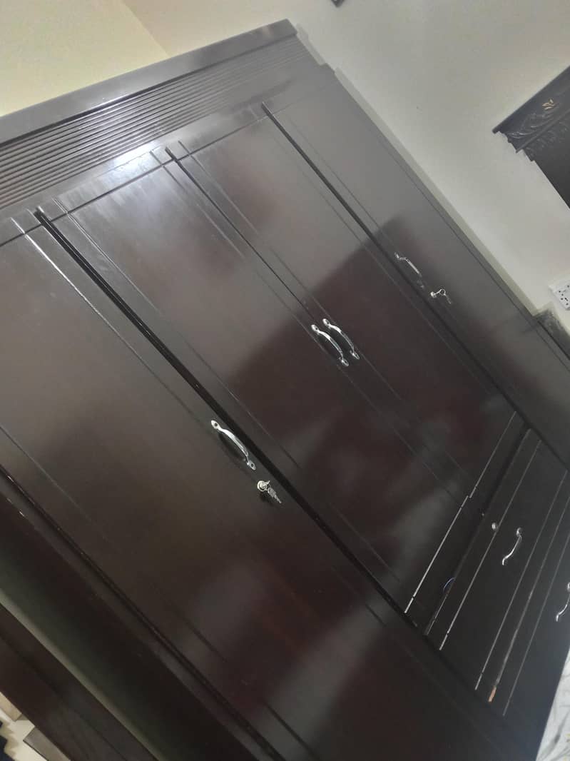 wardrobes 0