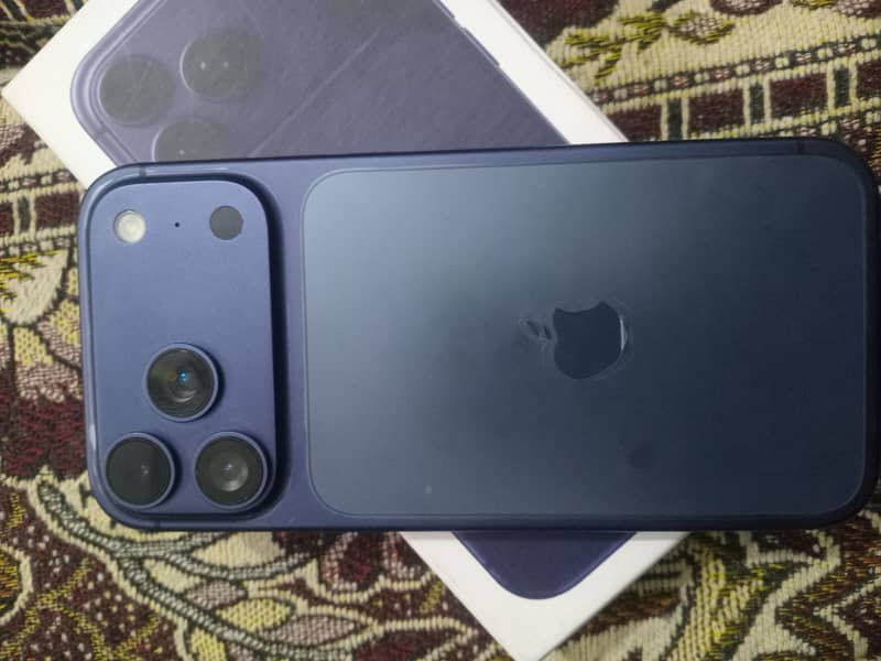 Apple iPhone 17 Pro Max 7