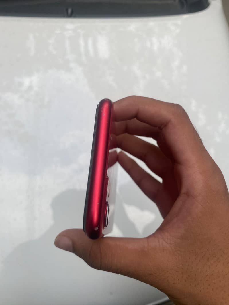 Apple iPhone 11 0