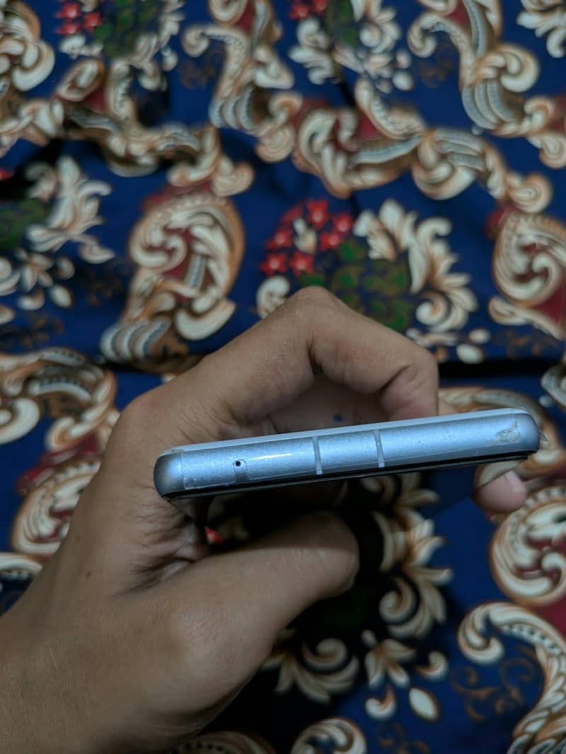 Google Pixel 7a 3