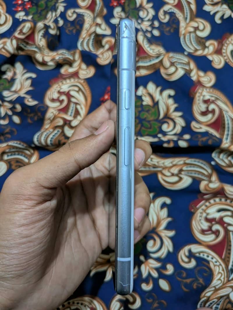 Google Pixel 7a 4