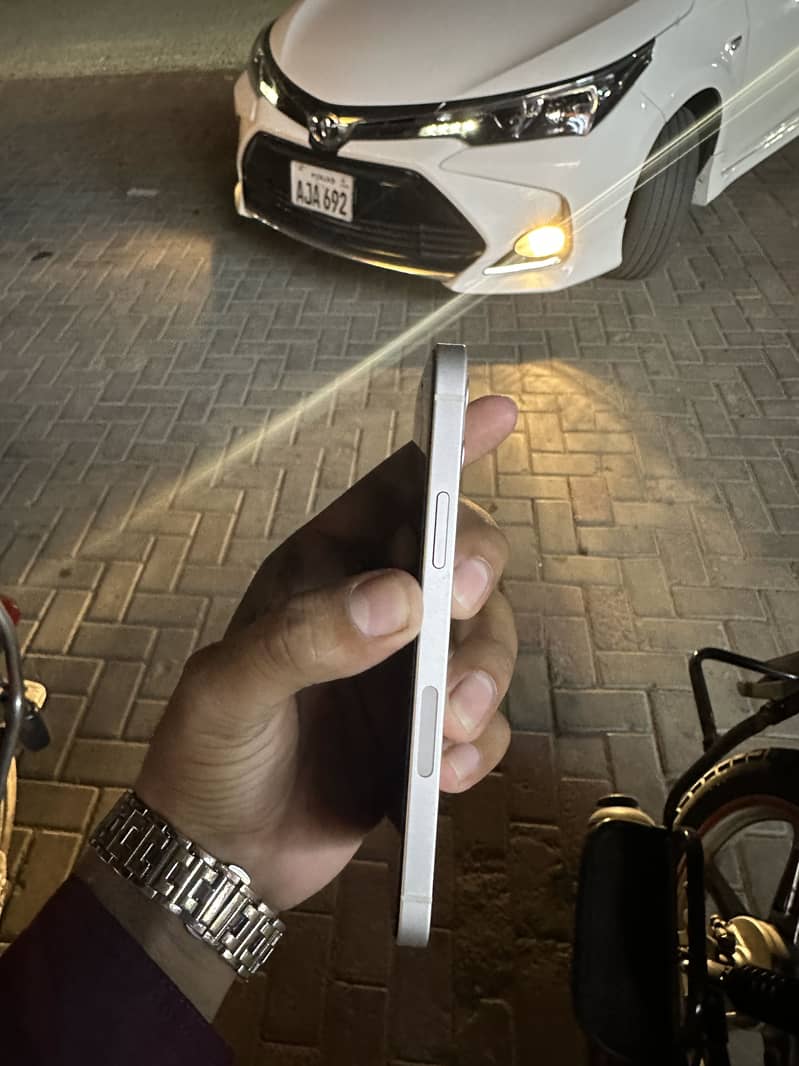 Apple iPhone 12 3