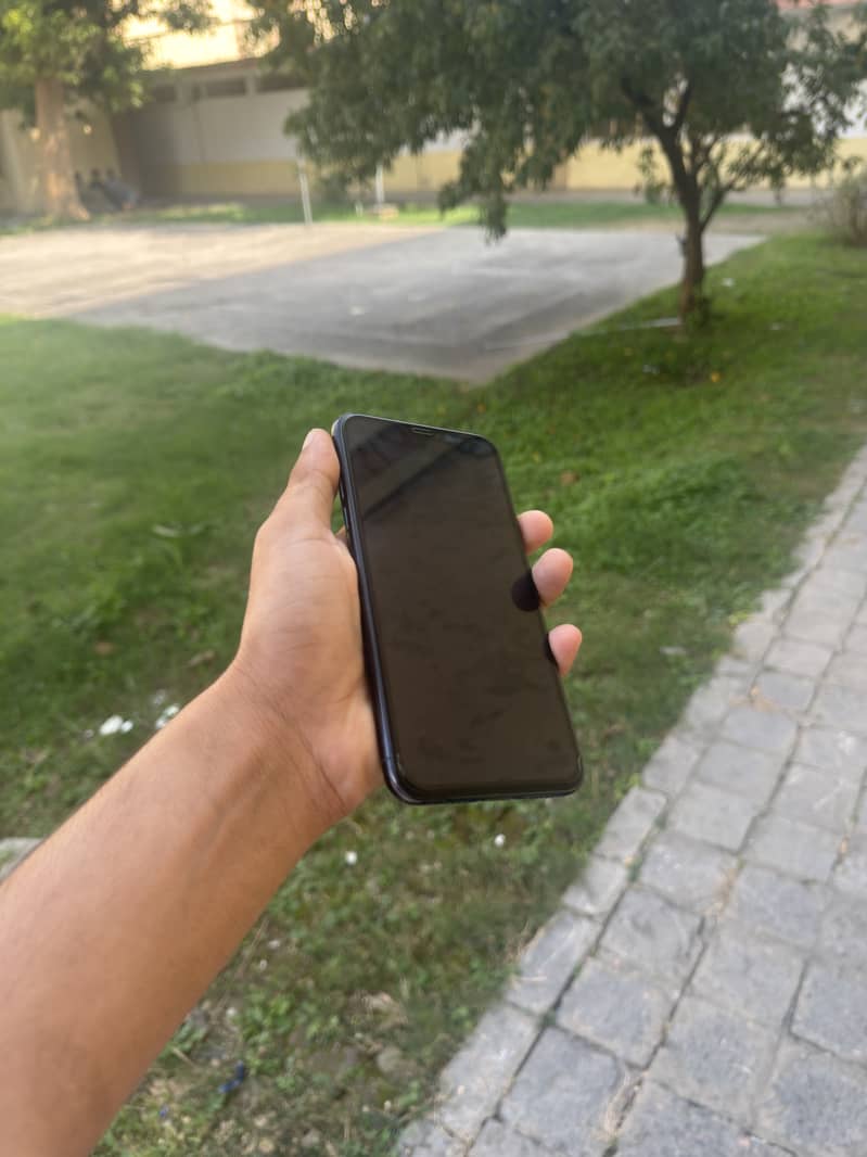 Apple iPhone 11 Pro Max 1