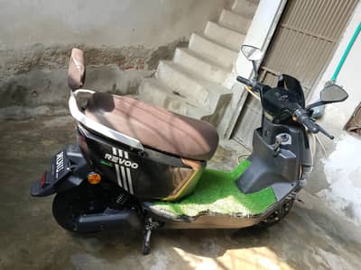 Revoo A12 Lithium iron phosphate