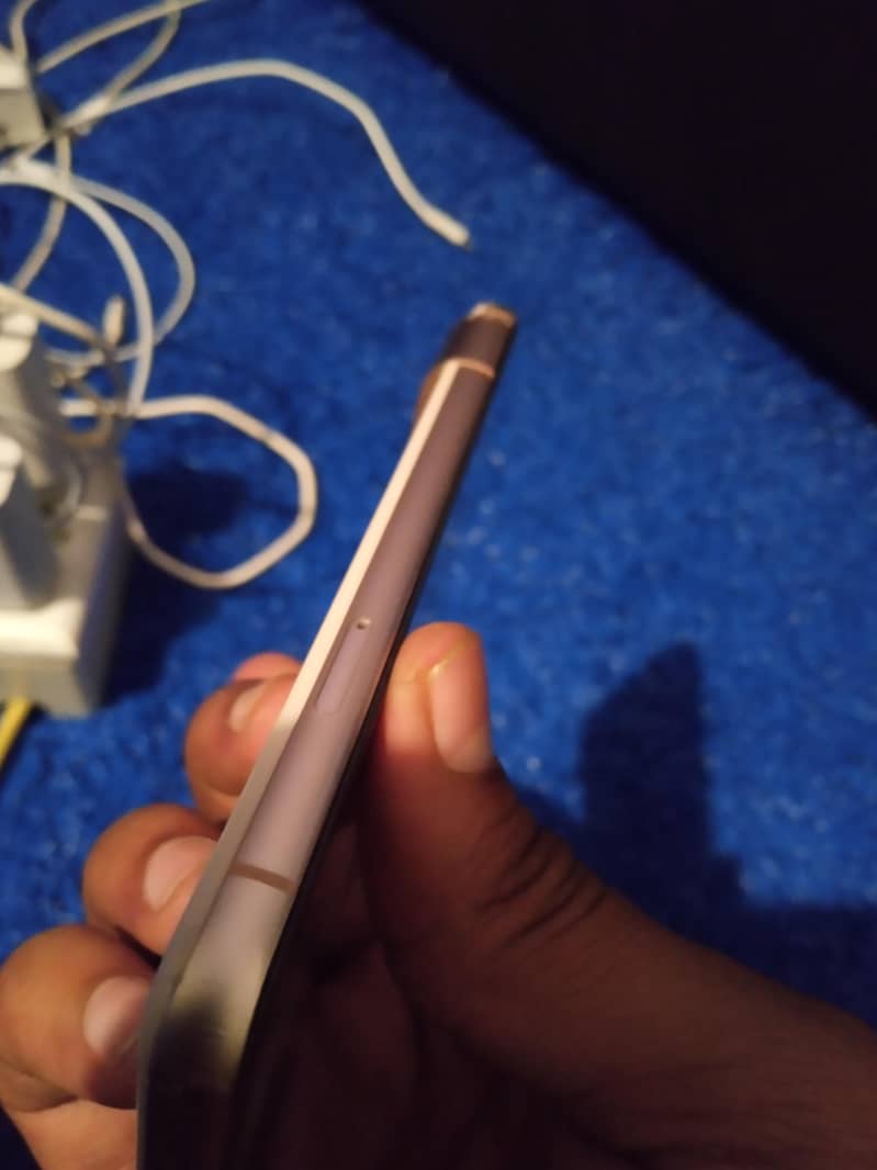 Google Pixel 8 7