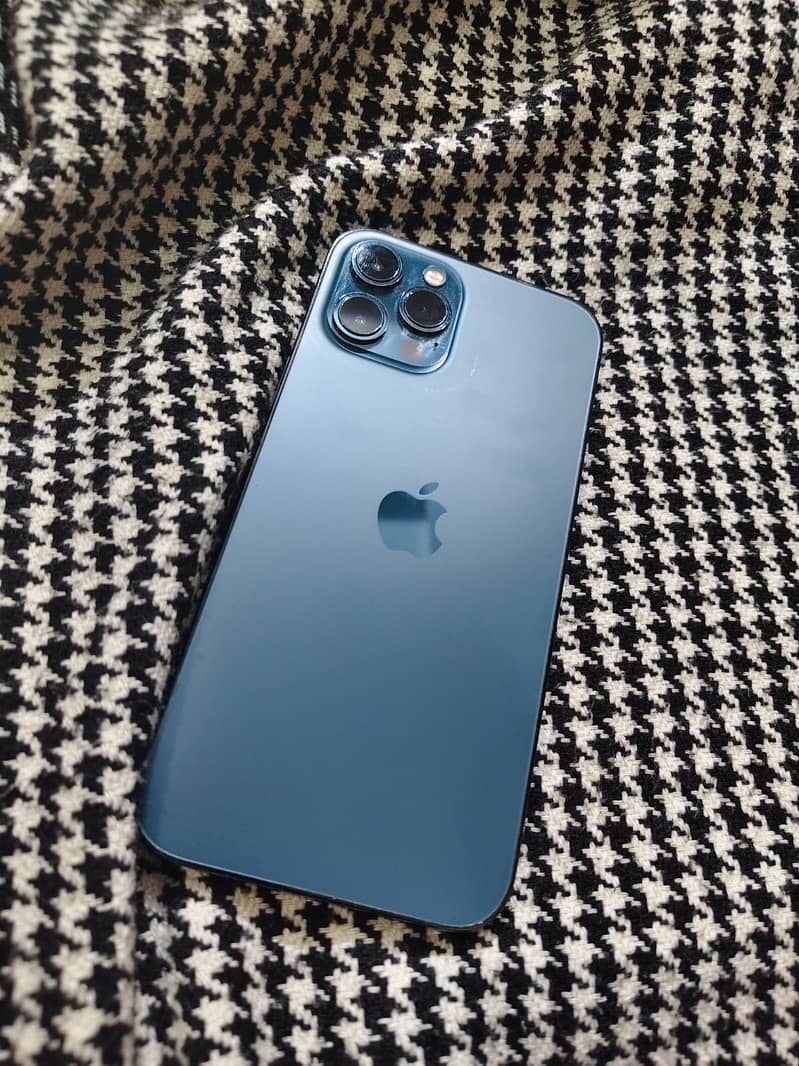 Apple iPhone 12 Pro Max 0