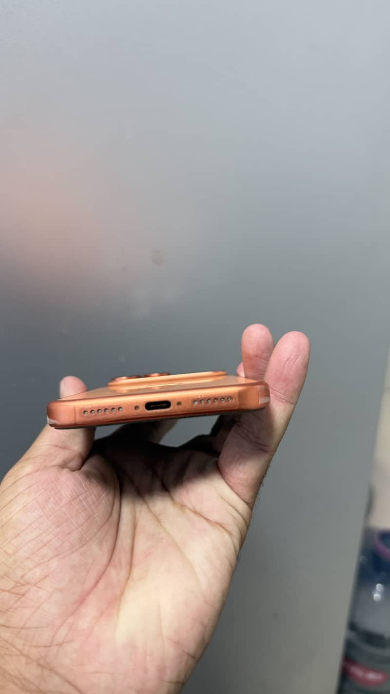 Apple iPhone 17 Pro Max 1