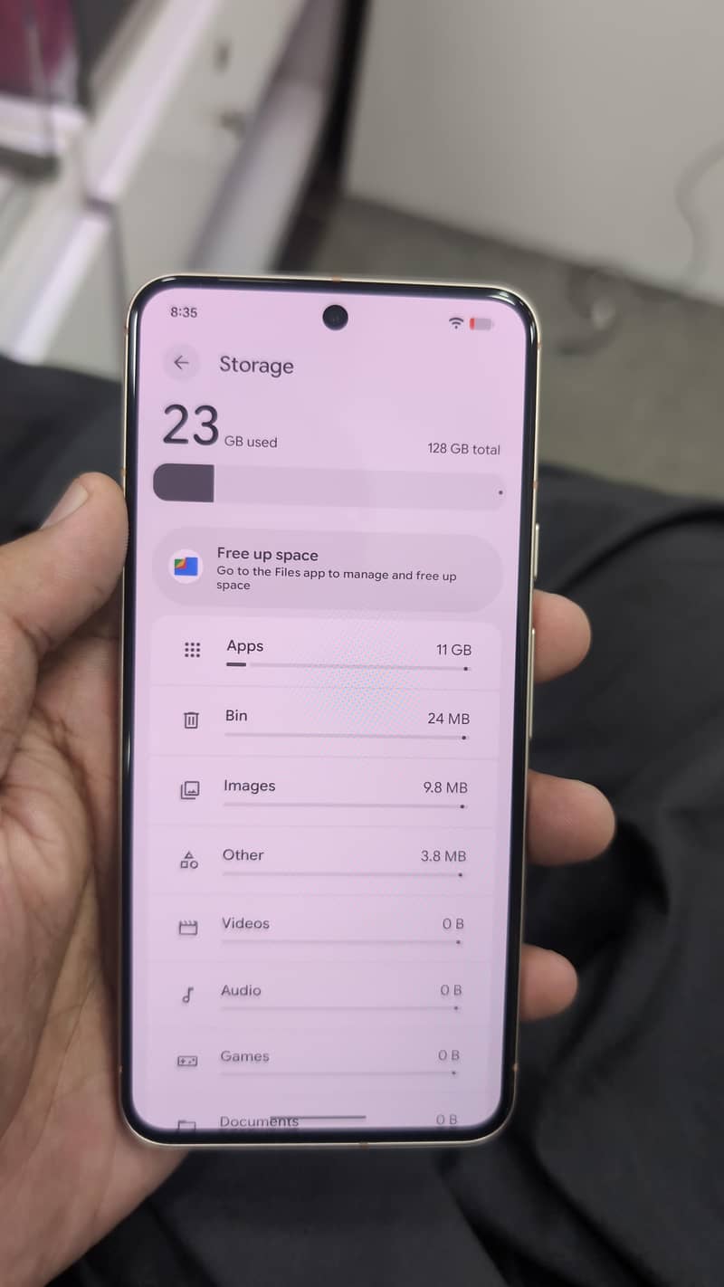 Google Pixel 8 4