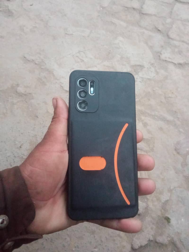 OPPO Reno6 1