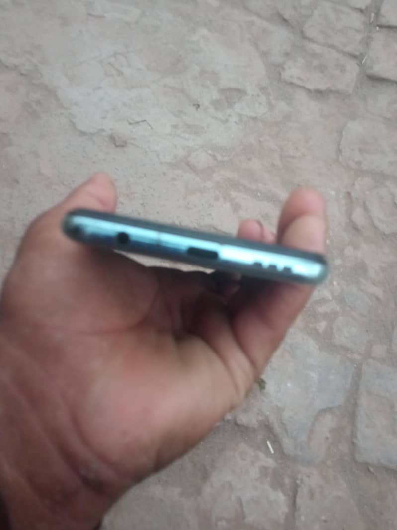 OPPO Reno6 7