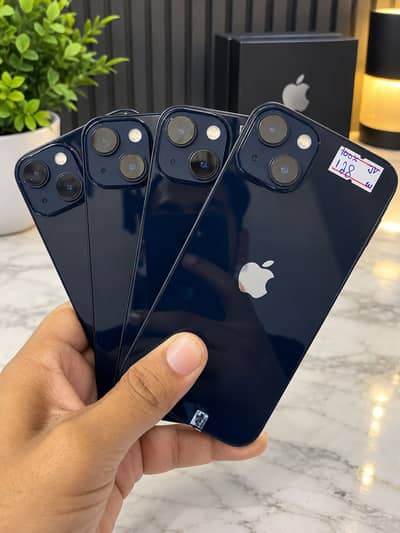 Apple iPhone 13