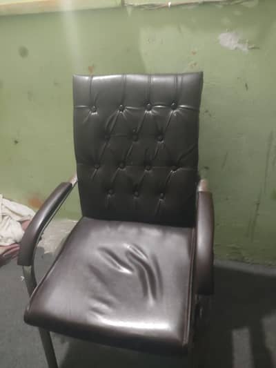 new chair no use