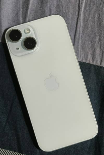 Apple iPhone 15