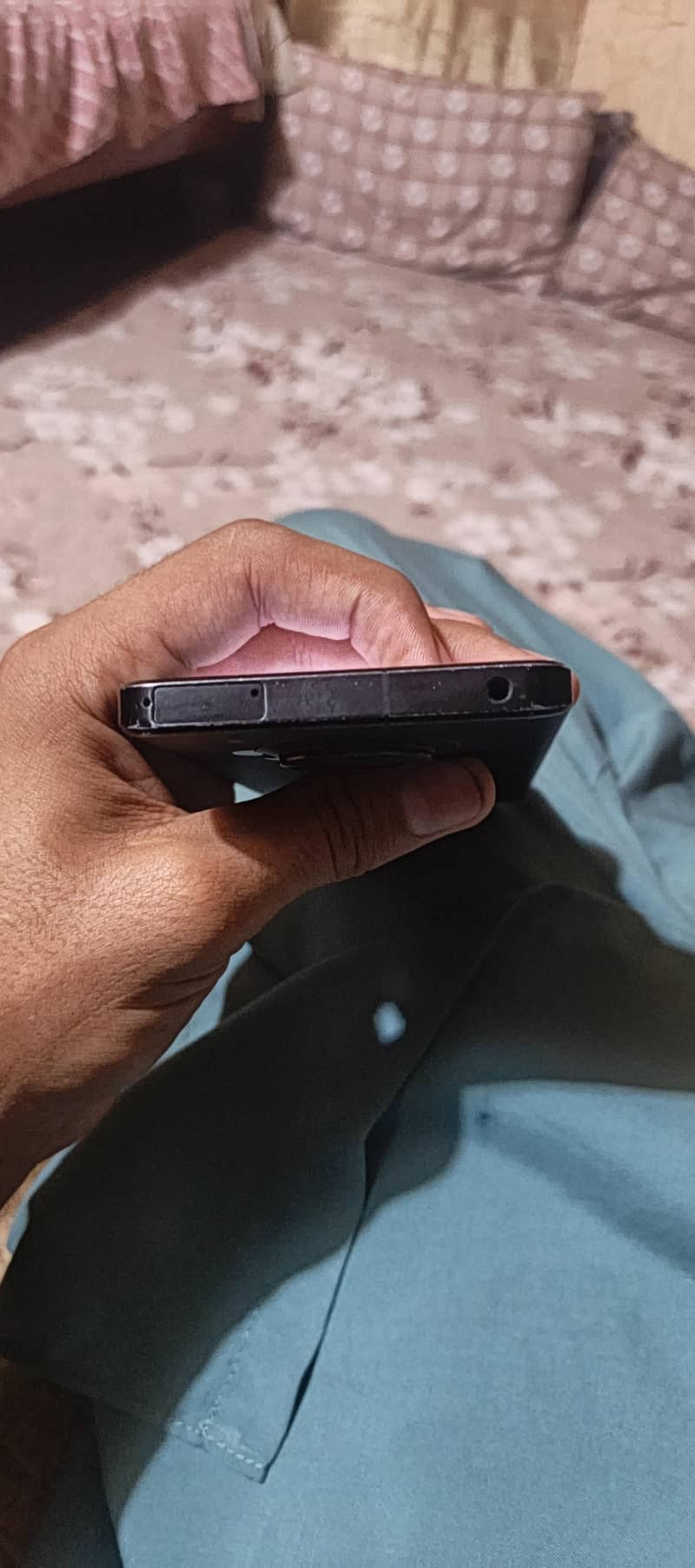 Sharp Aquos R7 2