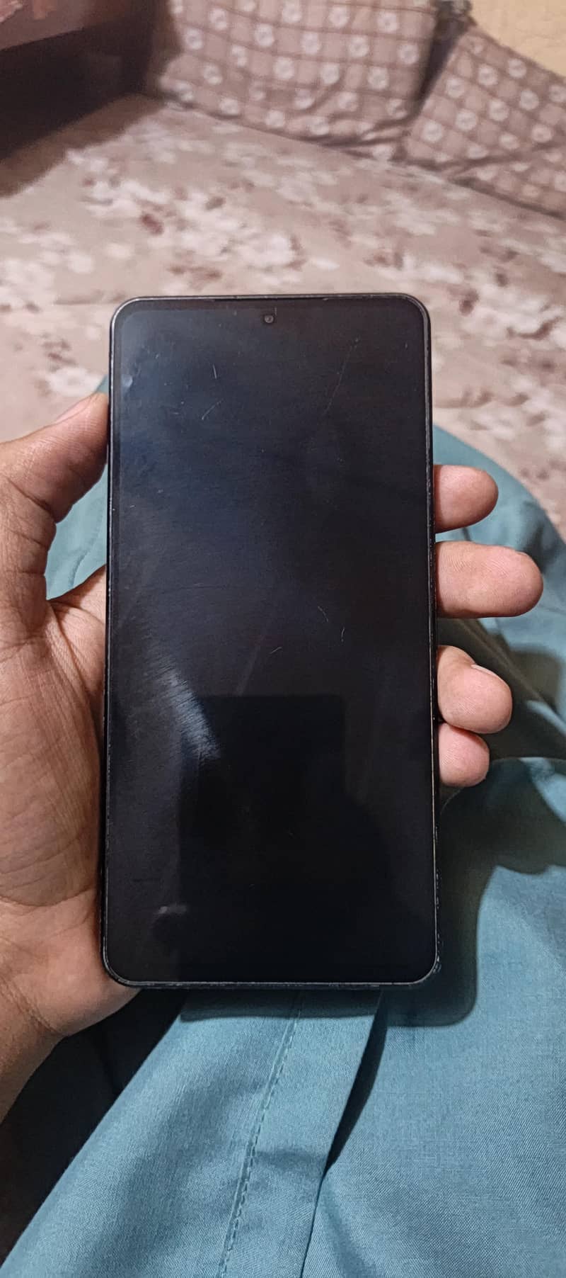 Sharp Aquos R7 5