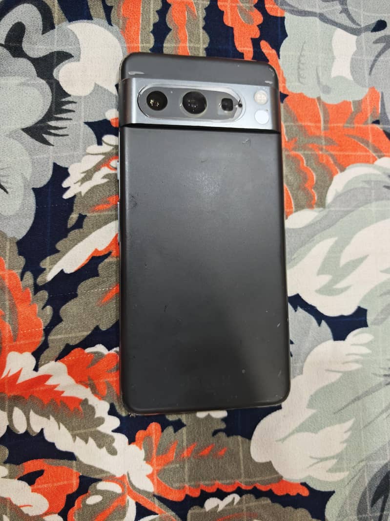 Google Pixel 8 Pro 1