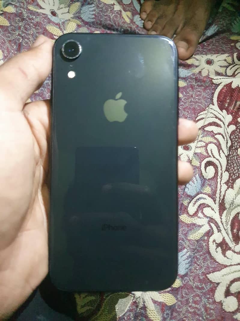 Apple iPhone XR 1