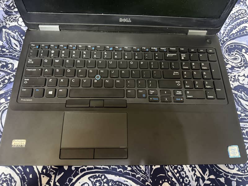 Dell Lattitude E5570 3