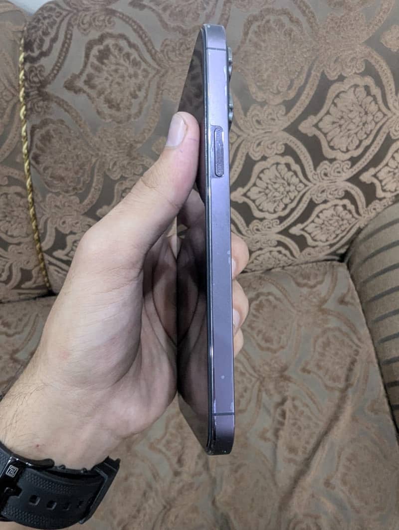 Apple iPhone 14 Pro Max 5