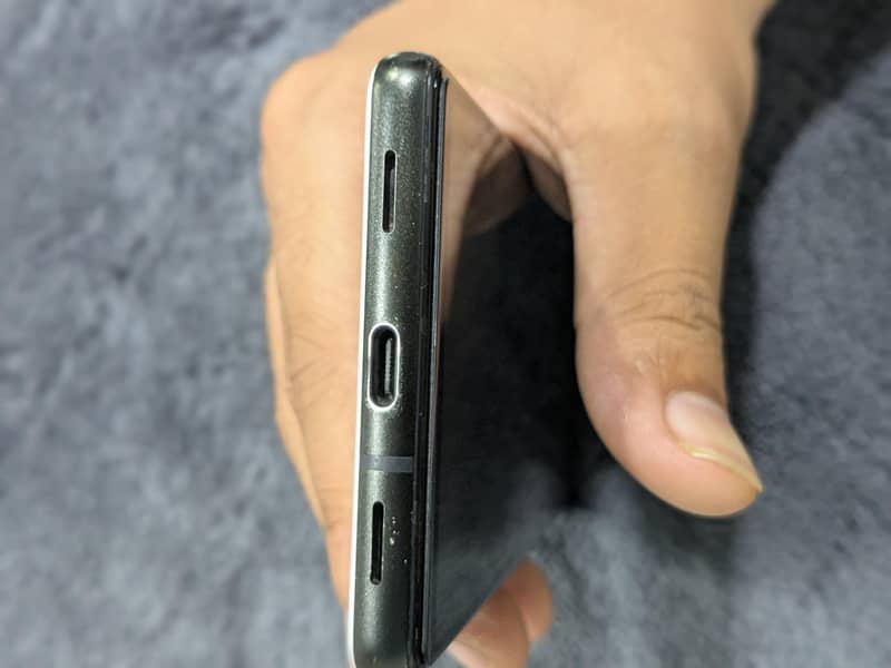 Google Pixel 6a 1
