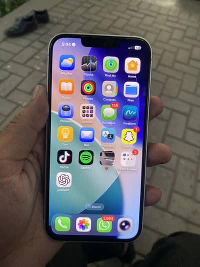 Apple iPhone 13