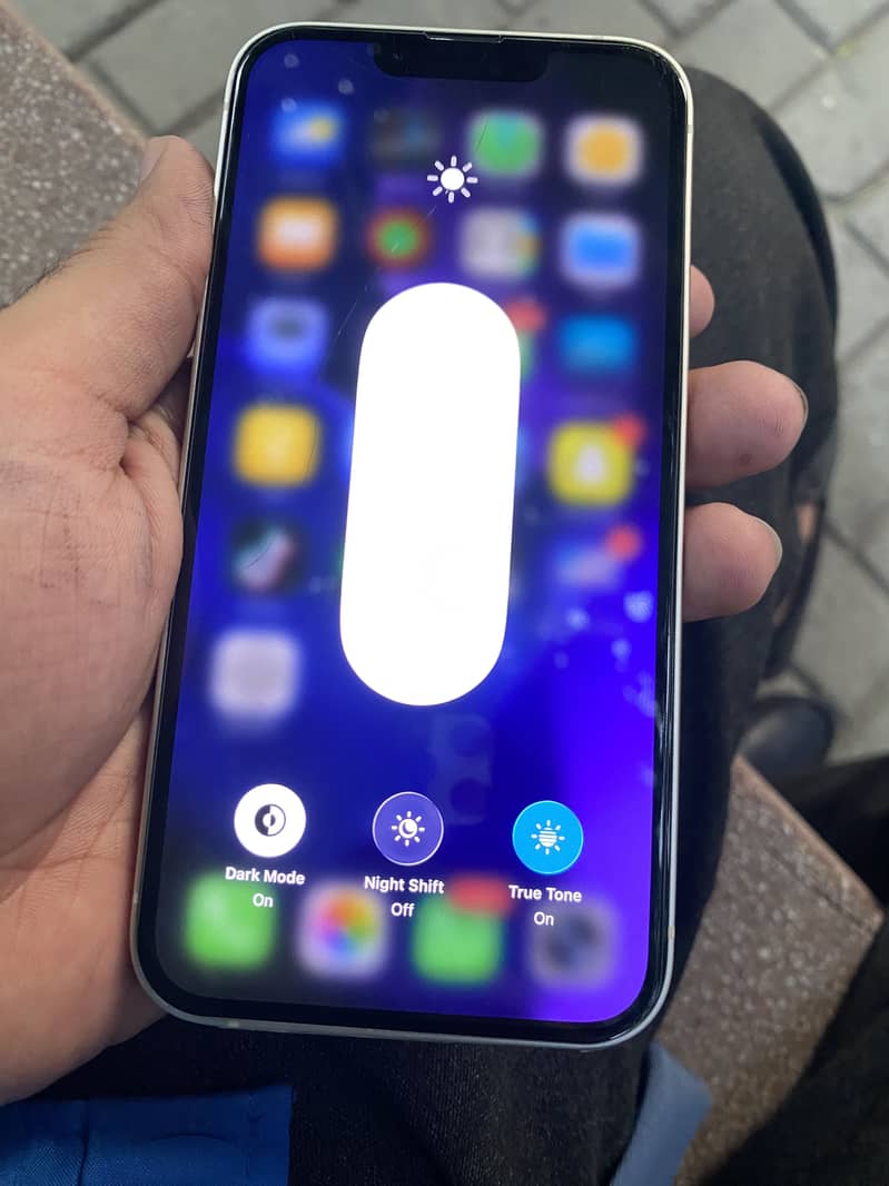 Apple iPhone 13 1