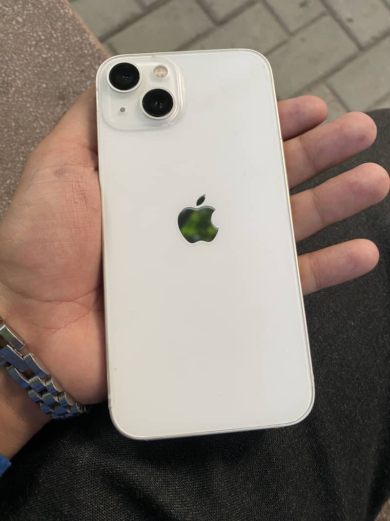 Apple iPhone 13 9