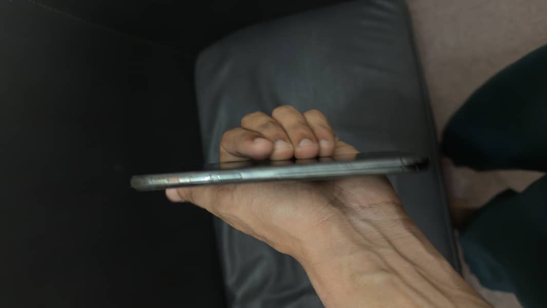 Apple iPhone 11 Pro 3