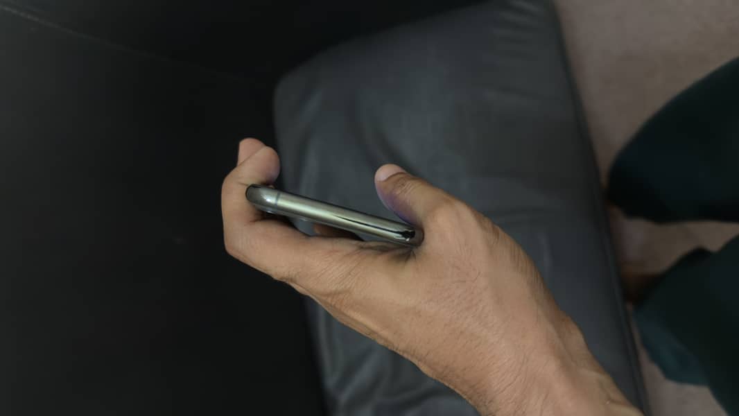 Apple iPhone 11 Pro 5
