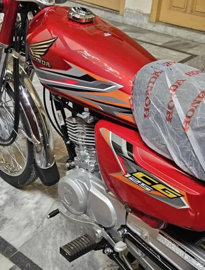 CG 125 2027 ZERO METER HAI 95KILOMETRR HAI APPLIED HAI