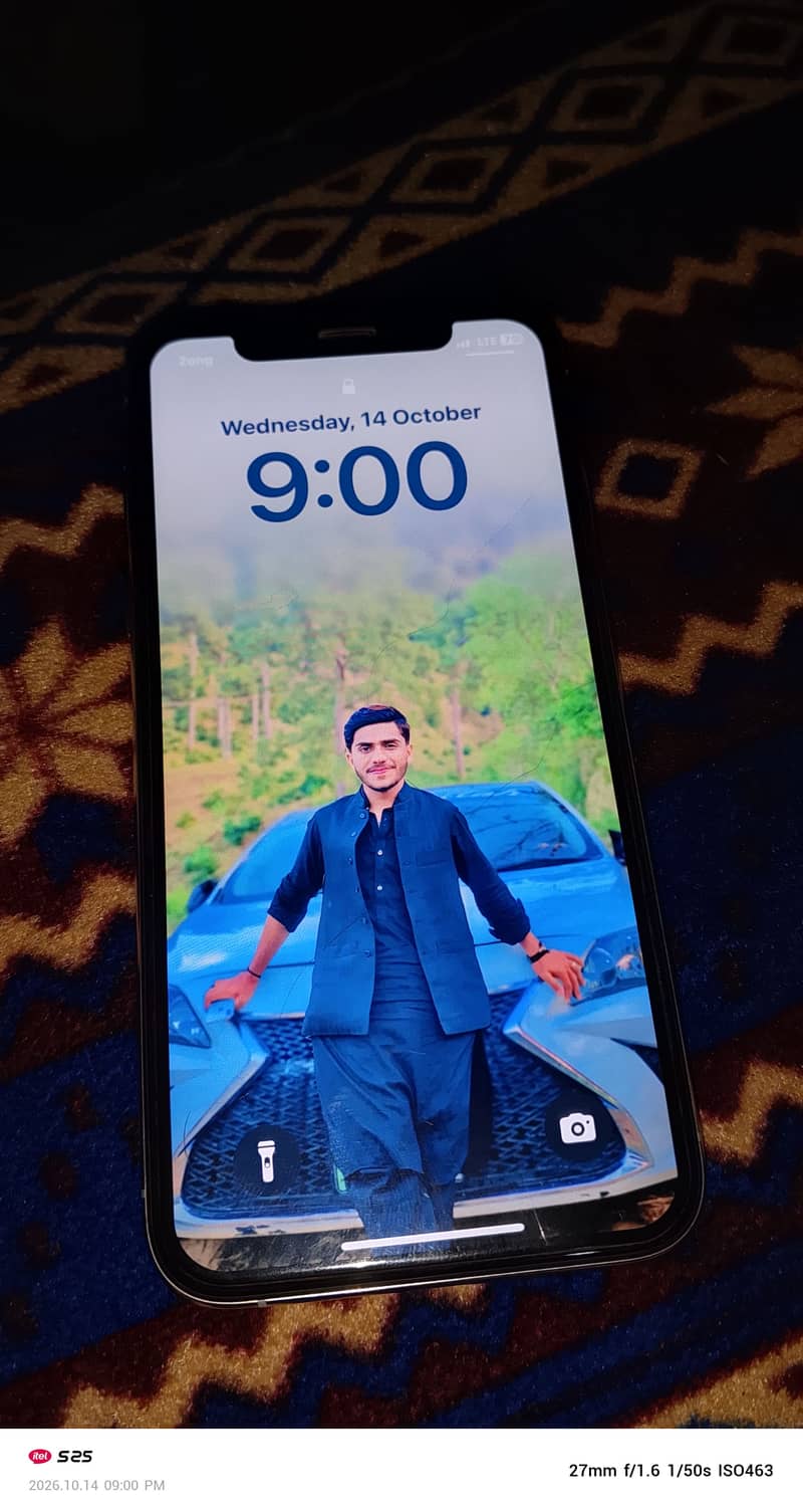 Apple iPhone XS 3