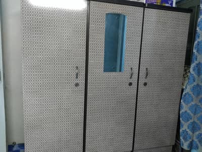 3 Door Wardrobe for Sale – Good Condition