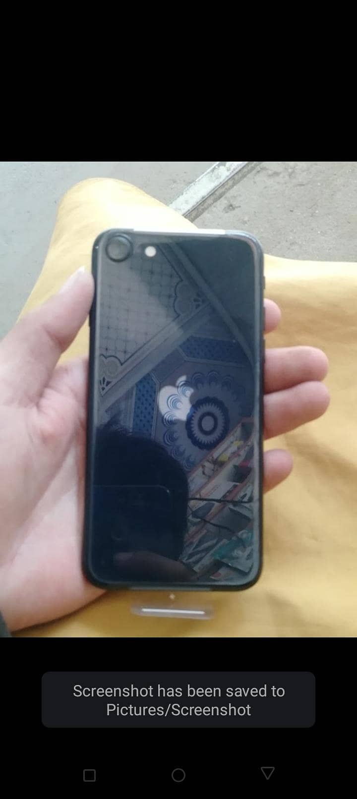 Apple iPhone SE 3 generation 1