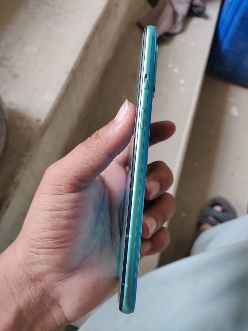 One Plus 8T 4