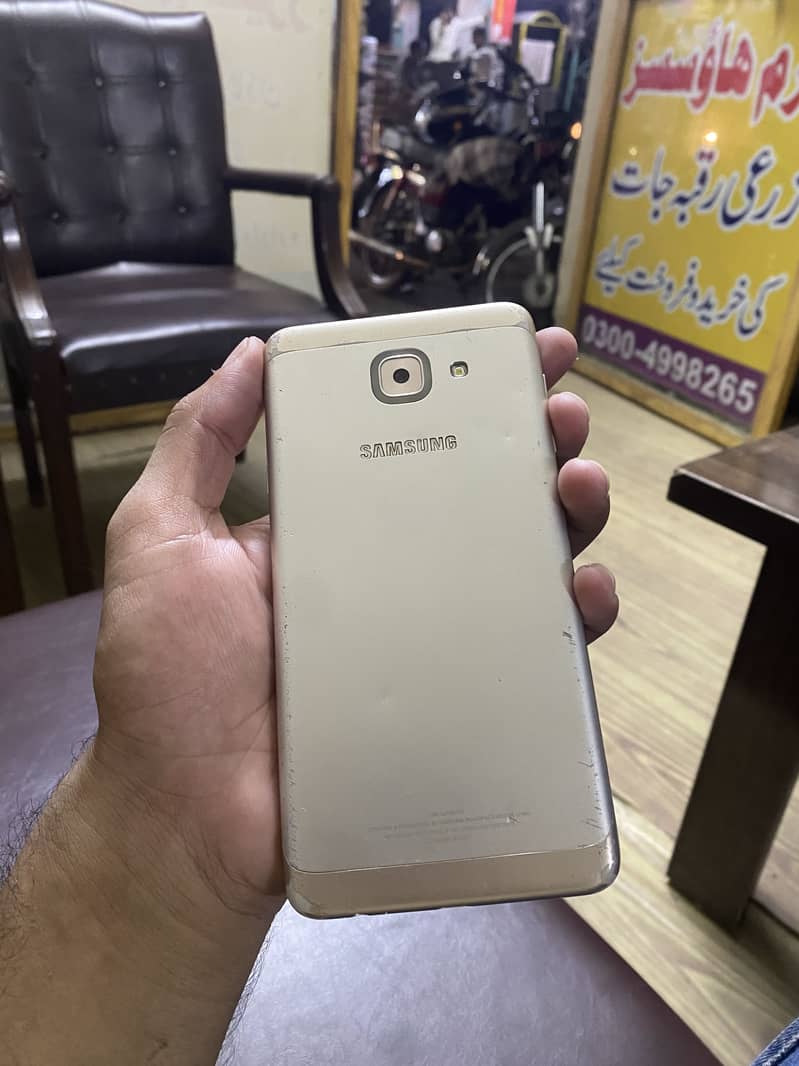 Samsung Mobile J7 Max 1