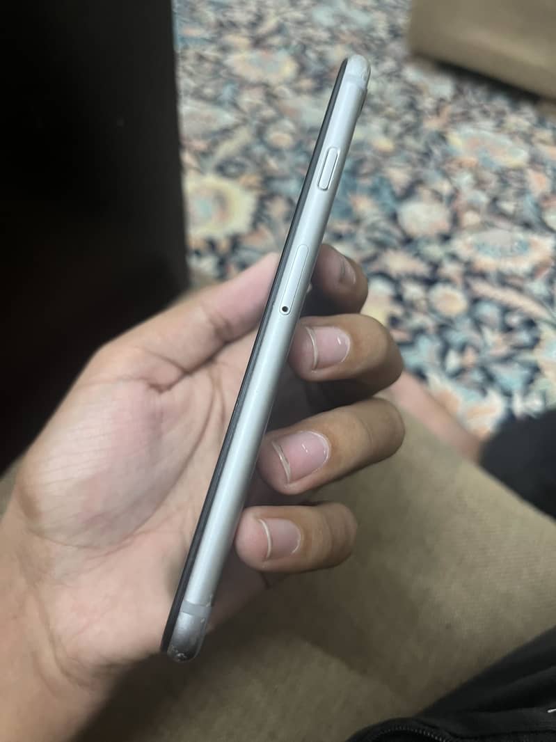 Apple iPhone 6 2
