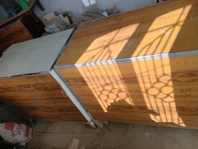 Shop counter