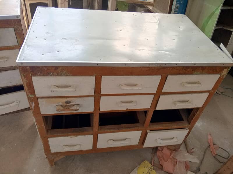 Shop counter 1