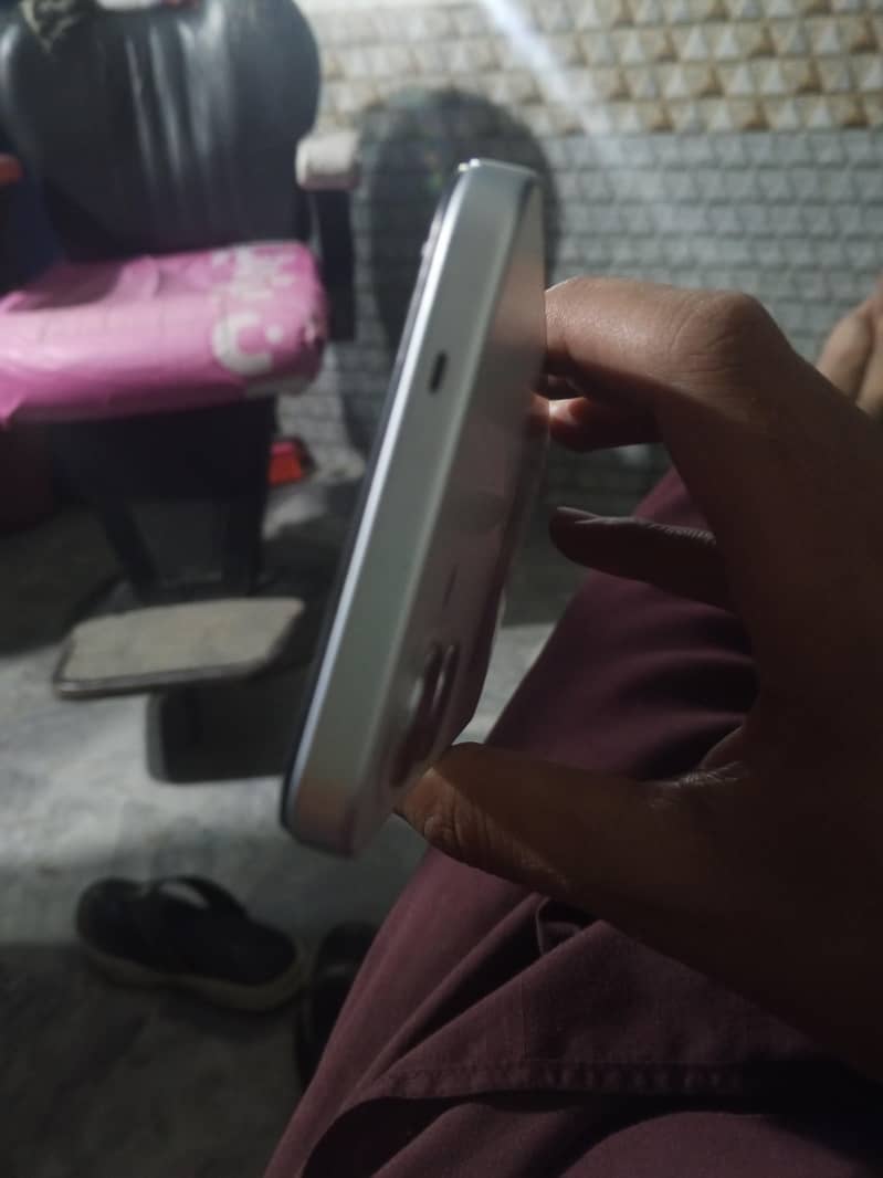 Tecno Spark Go 0
