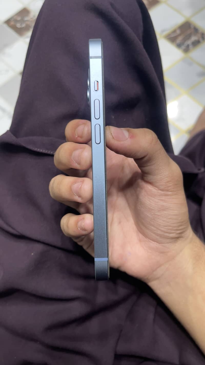 Apple iPhone 14 1