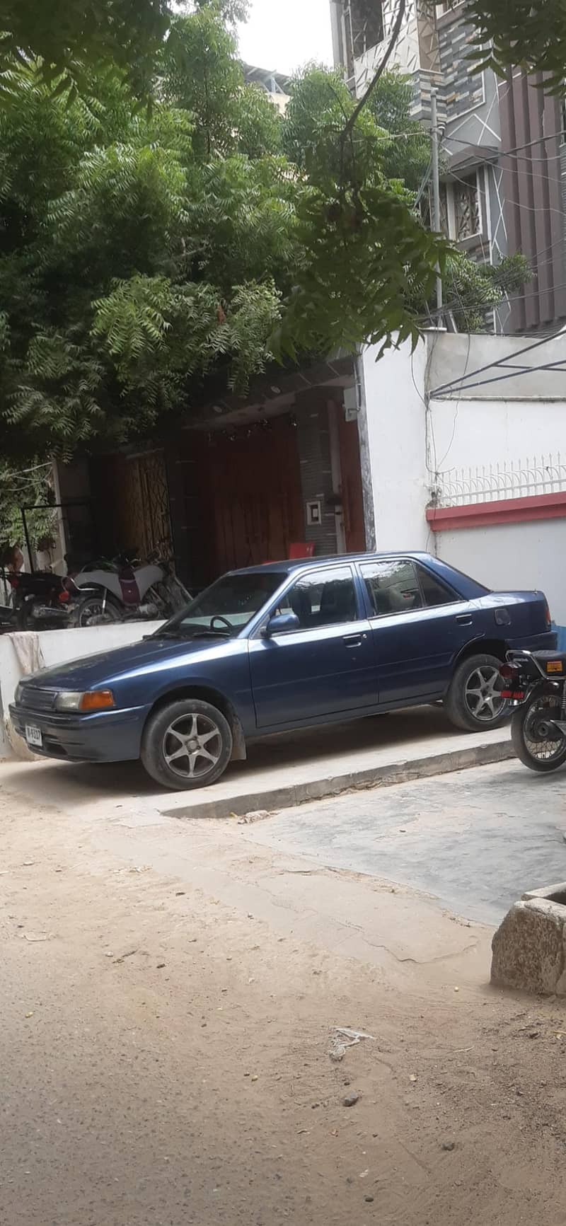 Mazda 323 1990 automatic 5