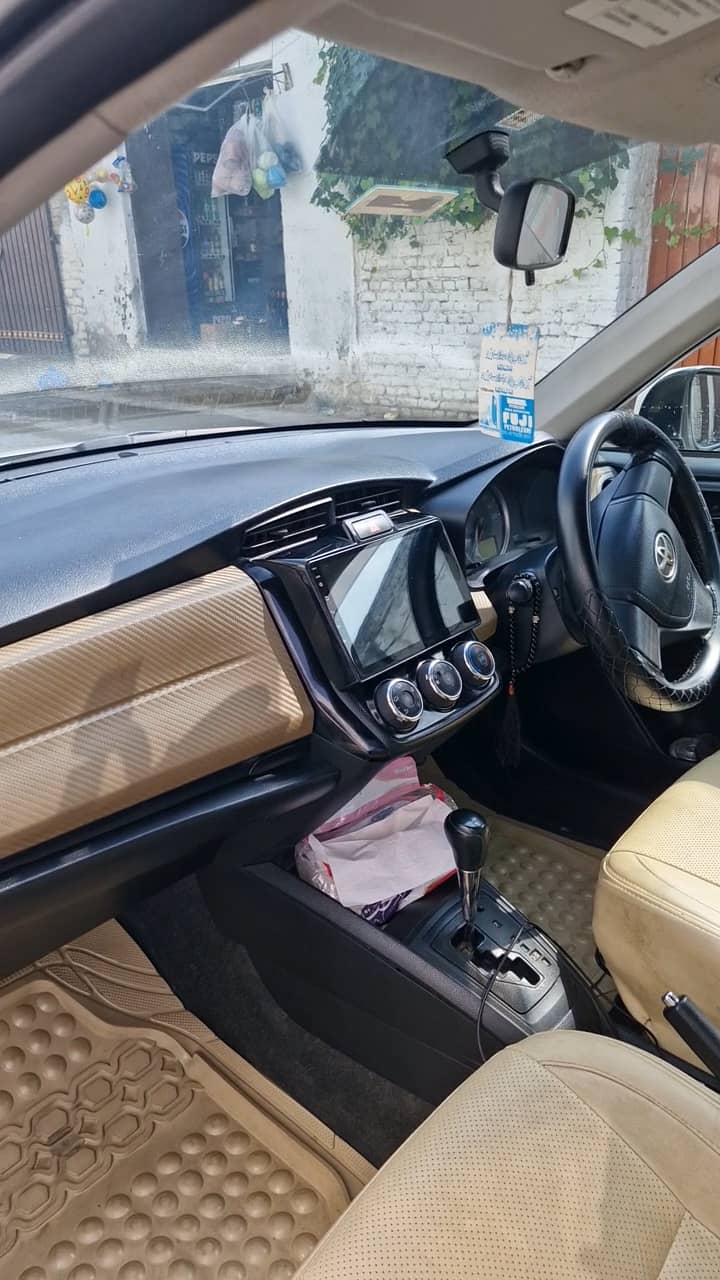 Toyota Corolla Axio 2012 4