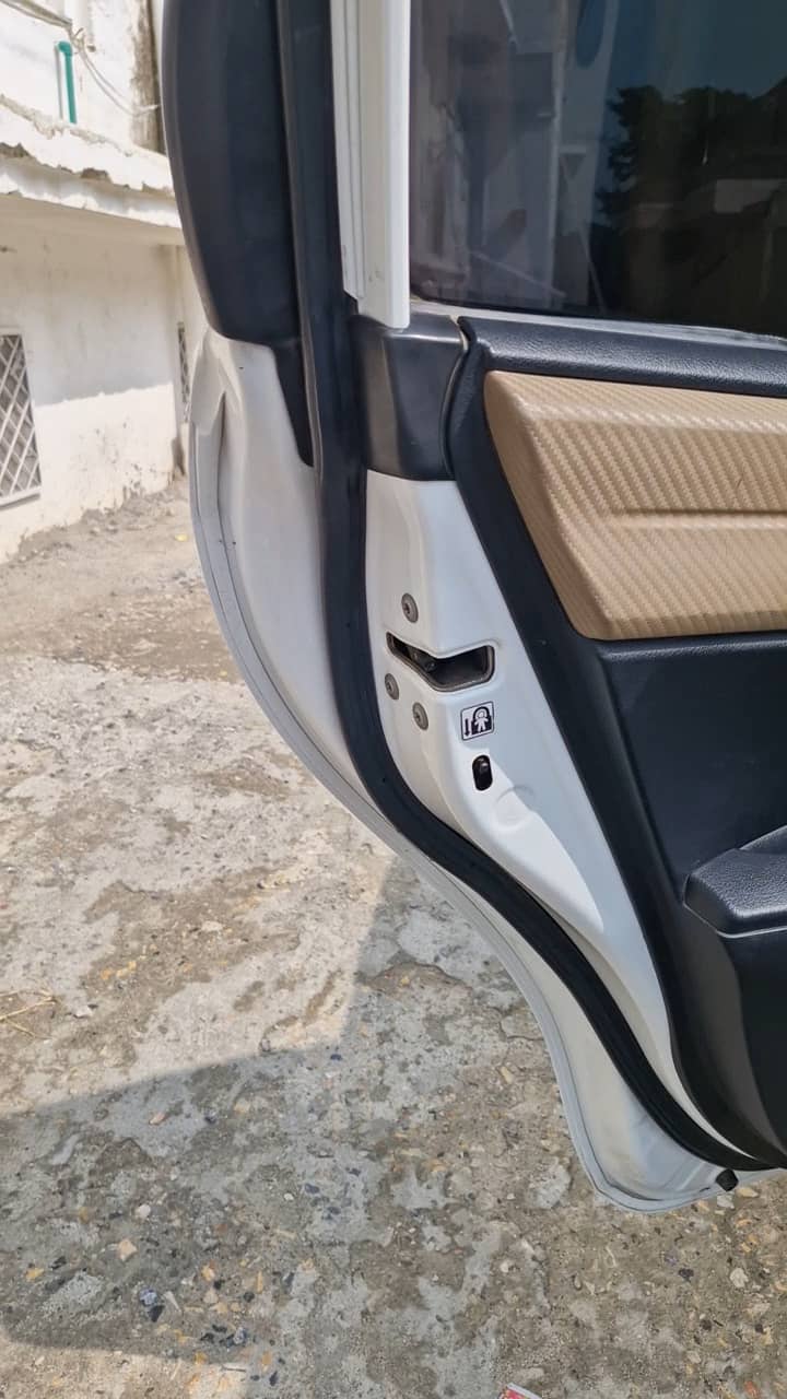 Toyota Corolla Axio 2012 5