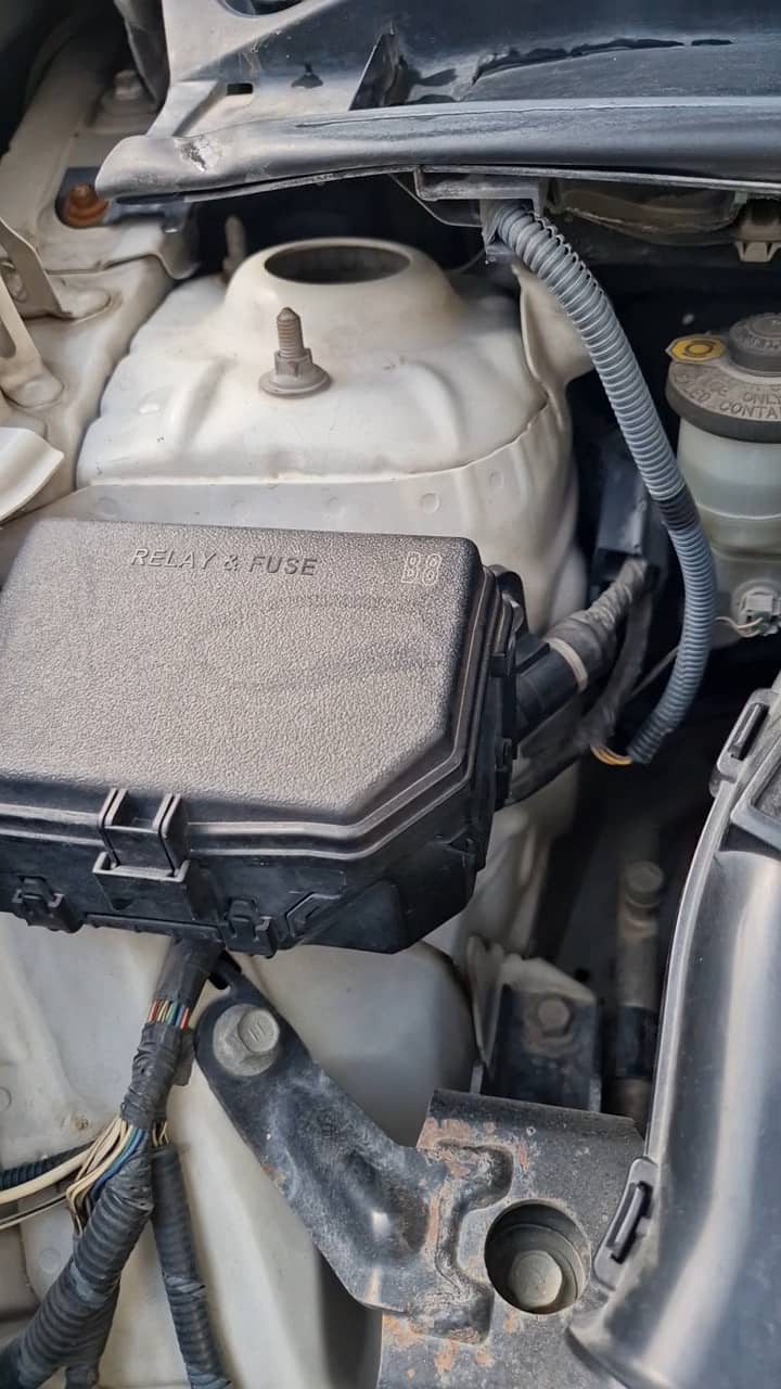Toyota Corolla Axio 2012 7