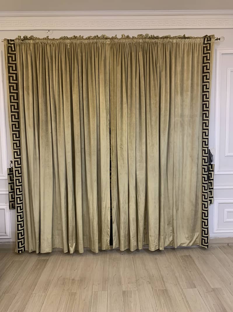 Curtain set 2
