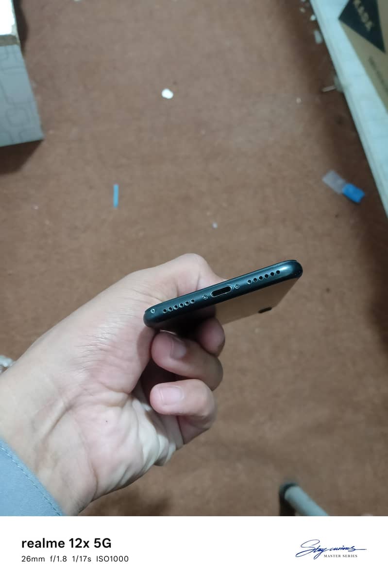 Apple iPhone 7 1