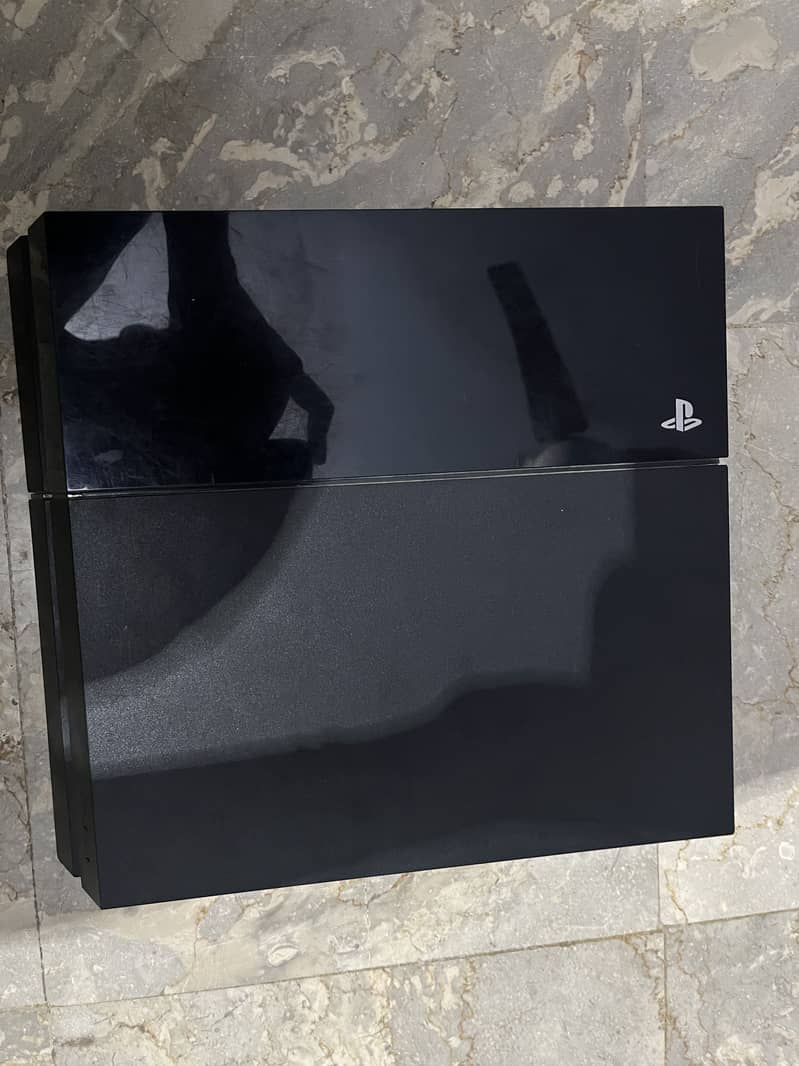 Playstation 4 with 2 controllers 7