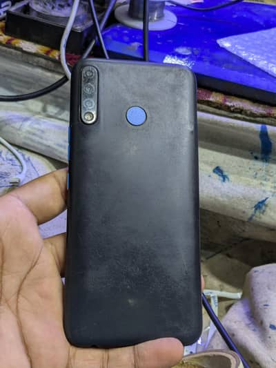 Tecno Spark 4