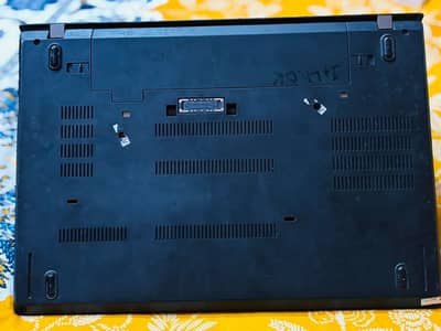 Model: Lenovo ThinkPad T470 (14-inch mainstream business laptop)